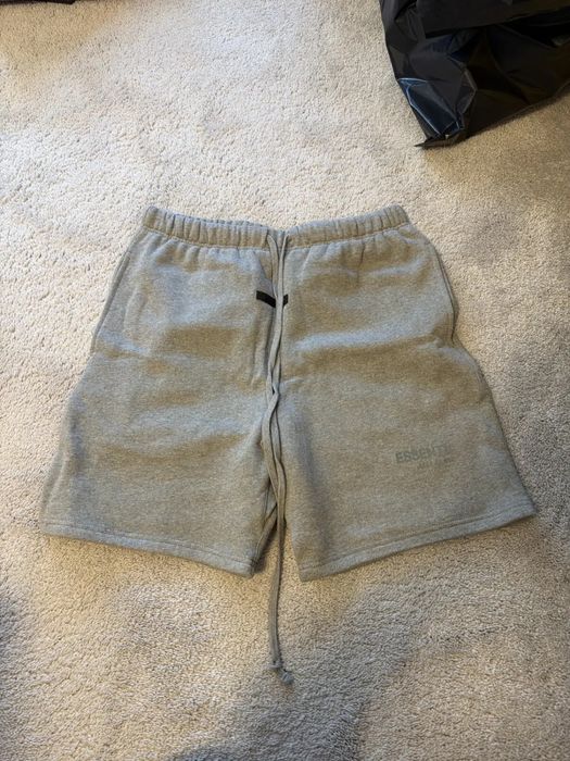 Pantaloni Essentials