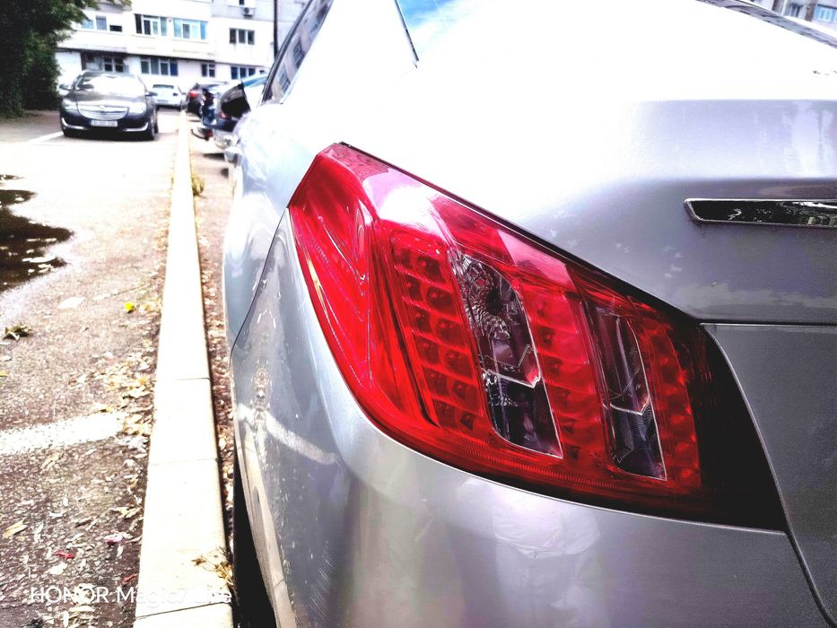 PEUGEOT 508 2011 — imagine 3