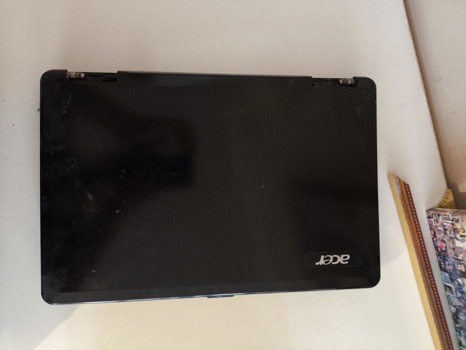 Продам ноутбук acer на запчасти