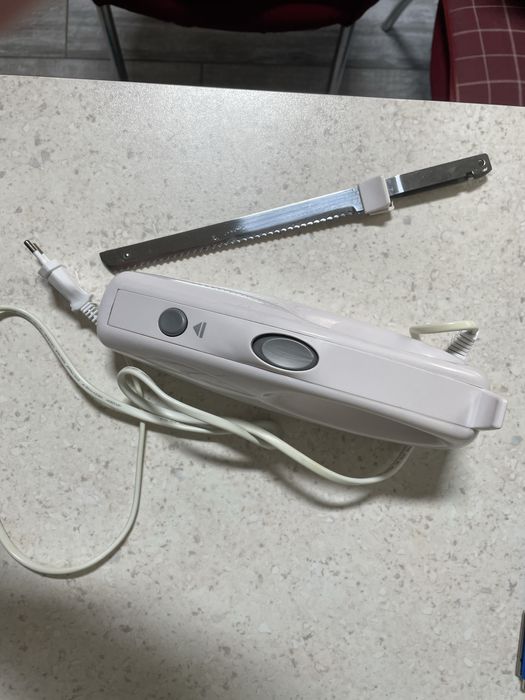 Cutit electric Russell Hobbs