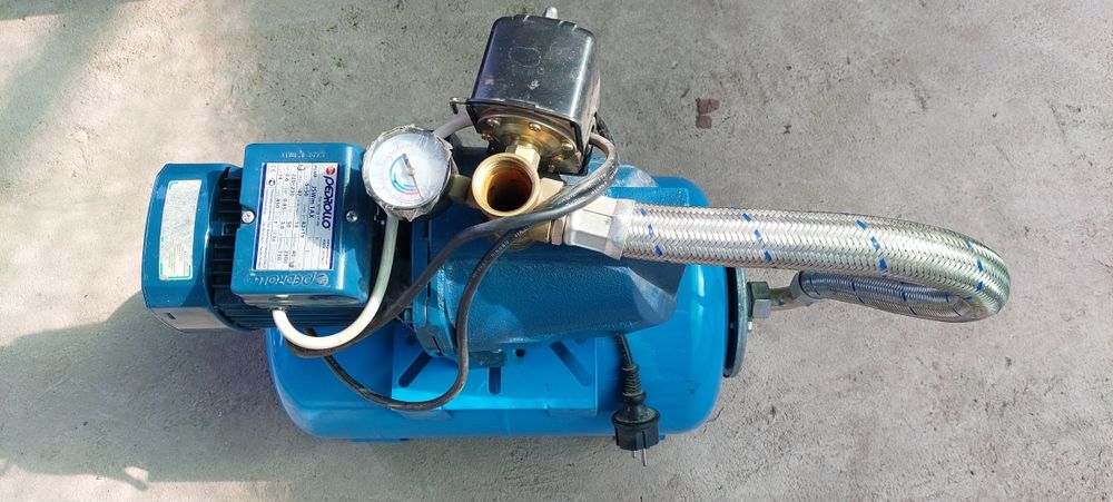 Насос для повышения давления.