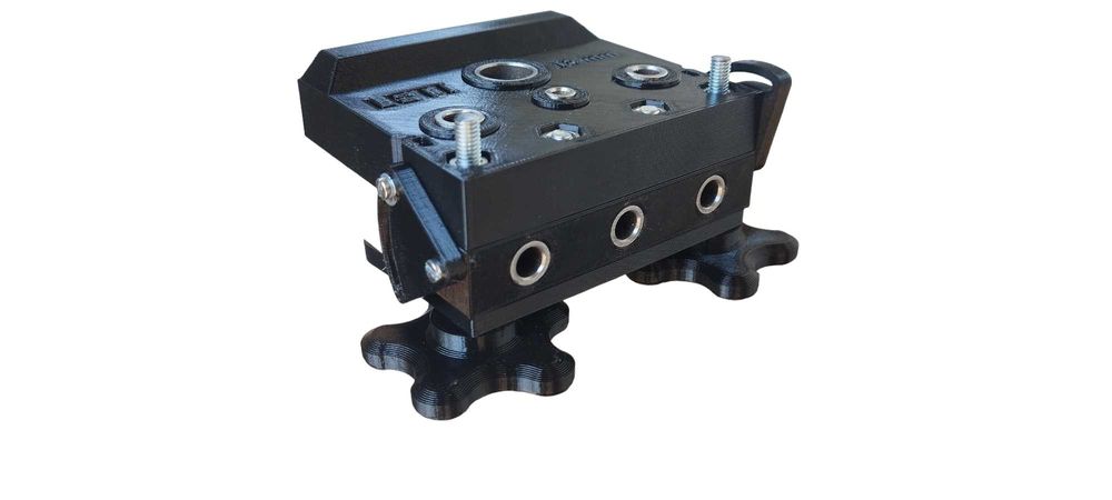 Шаблон за пробиване минификс с метални втулки, стяга и ограничители