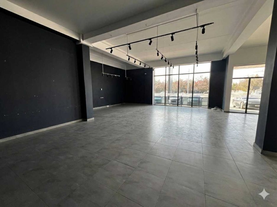 Аренда 1 этаж + цоколь 622 м² под автосалон или шоурум (55)