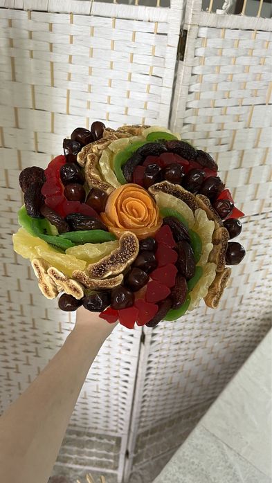 Букет из сухофруктов