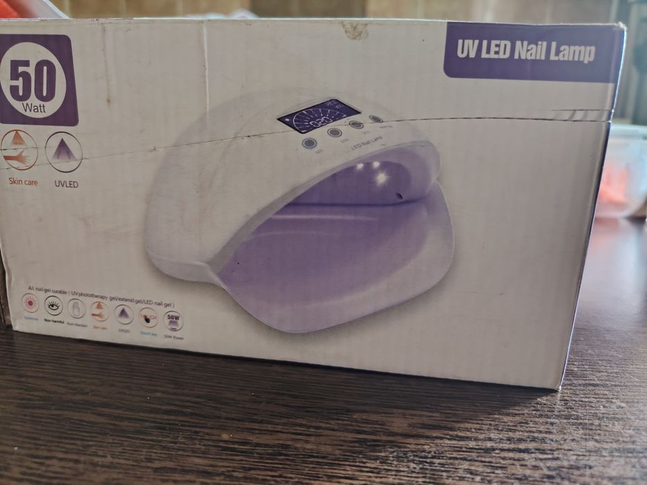 Lampa UV pentru unghii