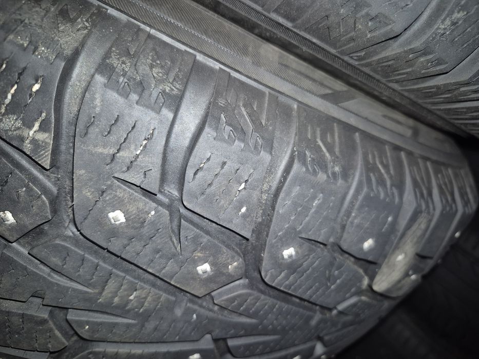 225х70r16 Yokohama  ice guard