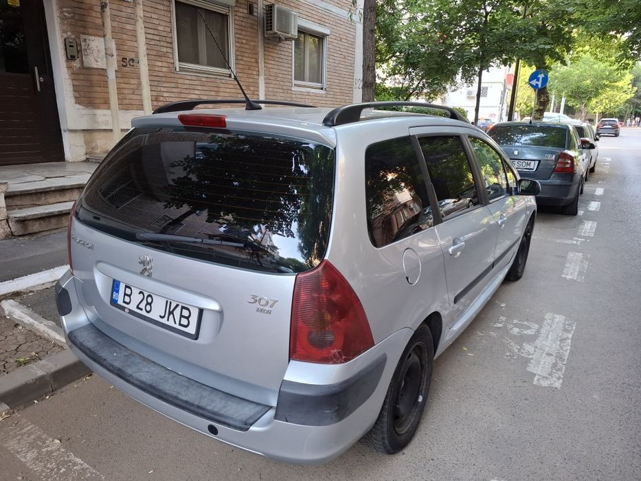 Vând Pegeout 307 - 1,6 diesel 2004