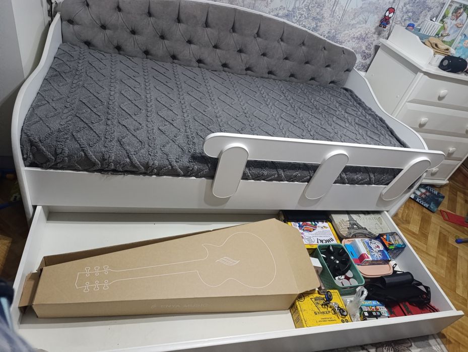 Кровать детская ,подростковая