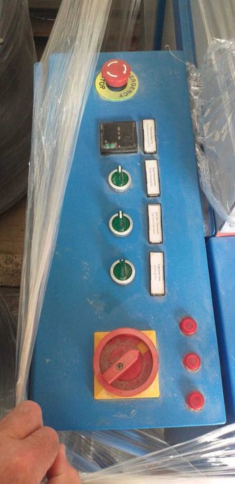 Tunel ambalare-folie termocontractibila si Etichete SHINK SLEAVE. Nou!