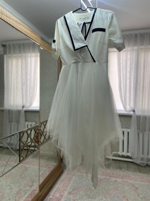 Заказға тіктірілген әдемі көйлек сатылады.