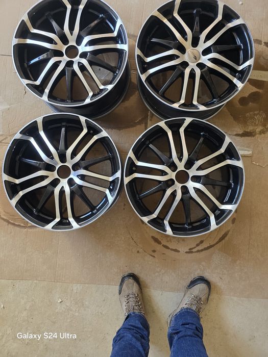 Jante 5x108 cu sau fără cauciucuri(kumho 235 45 18)