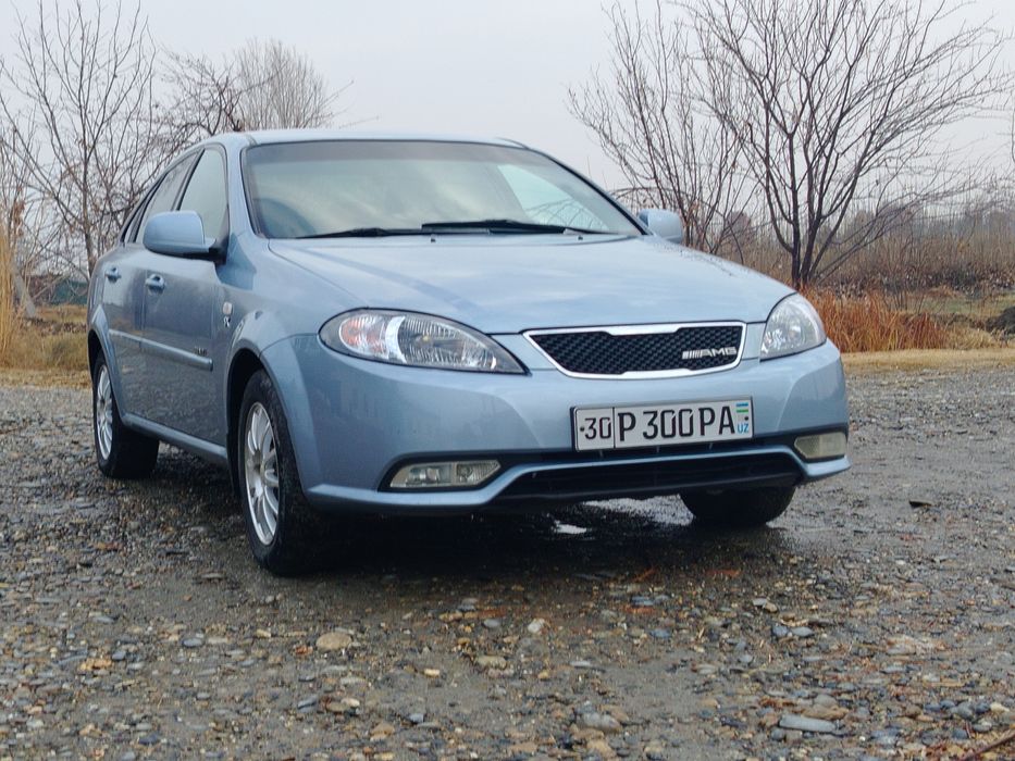 Шевроле жентра 2015