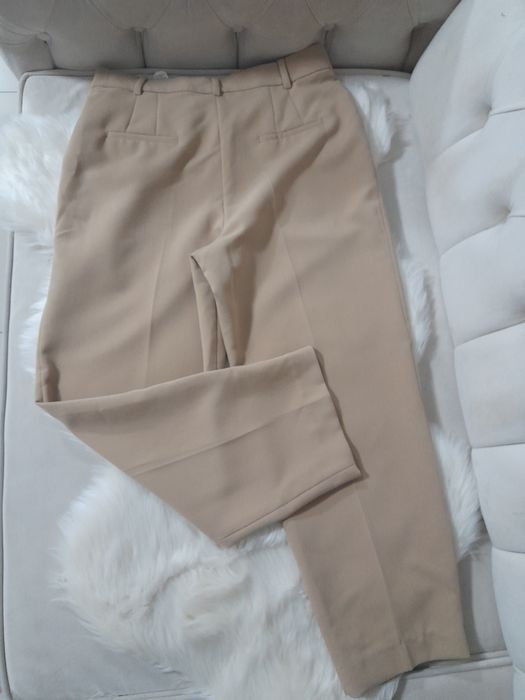 Pantaloni bej maro wide leg baloon cu pliuri în talie mărimea S Zara