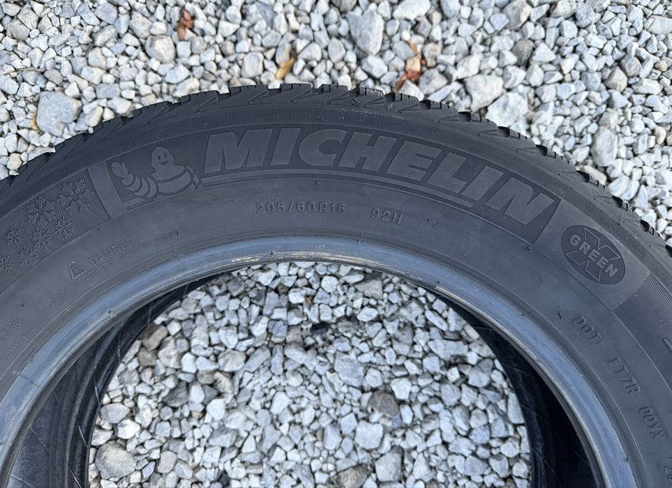 Зимни гуми Michelin 205/60/16, Dot: 26/17