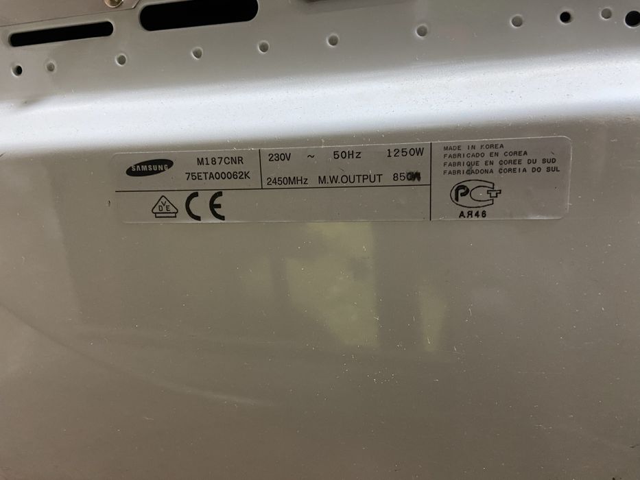 Продам два пылесоса и прочее.