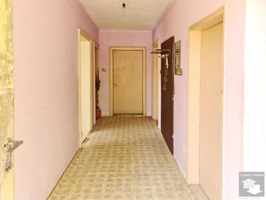 160027 Просторна къща в с. Бяла река, на 45 км от Велико Търново