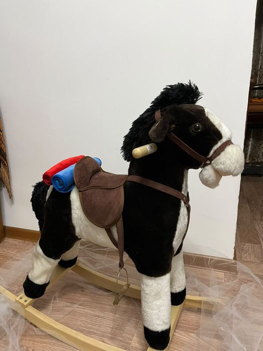 Игрушка конь качалка