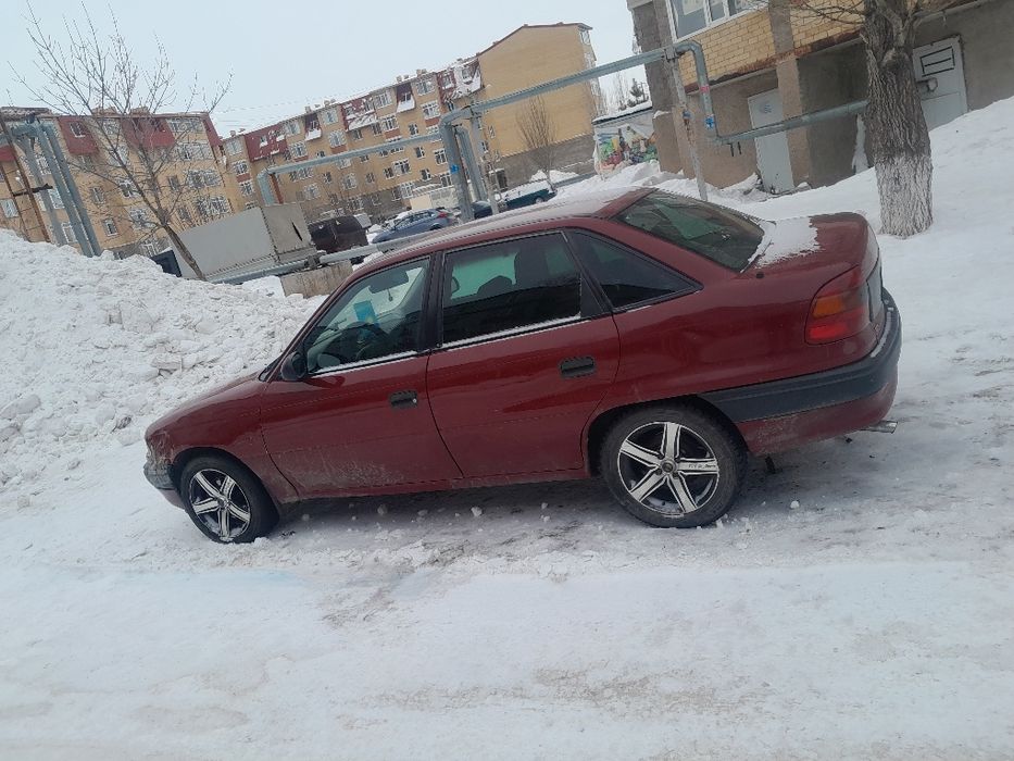 Автомобил сатилады срона