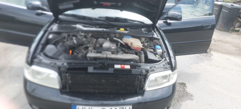 Vând sau schimb Audi A4 B5 2,5