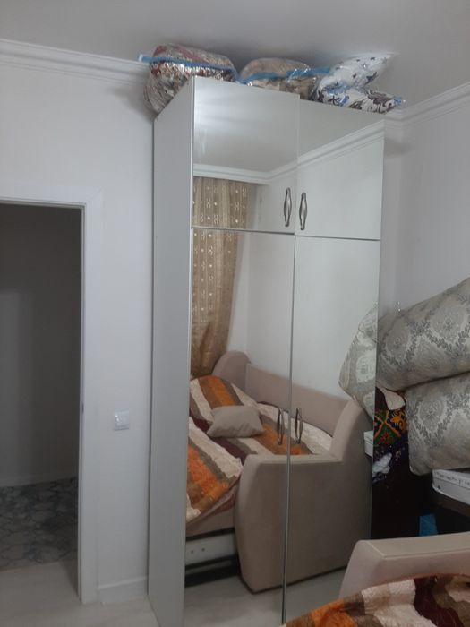 Шифонер зерколами