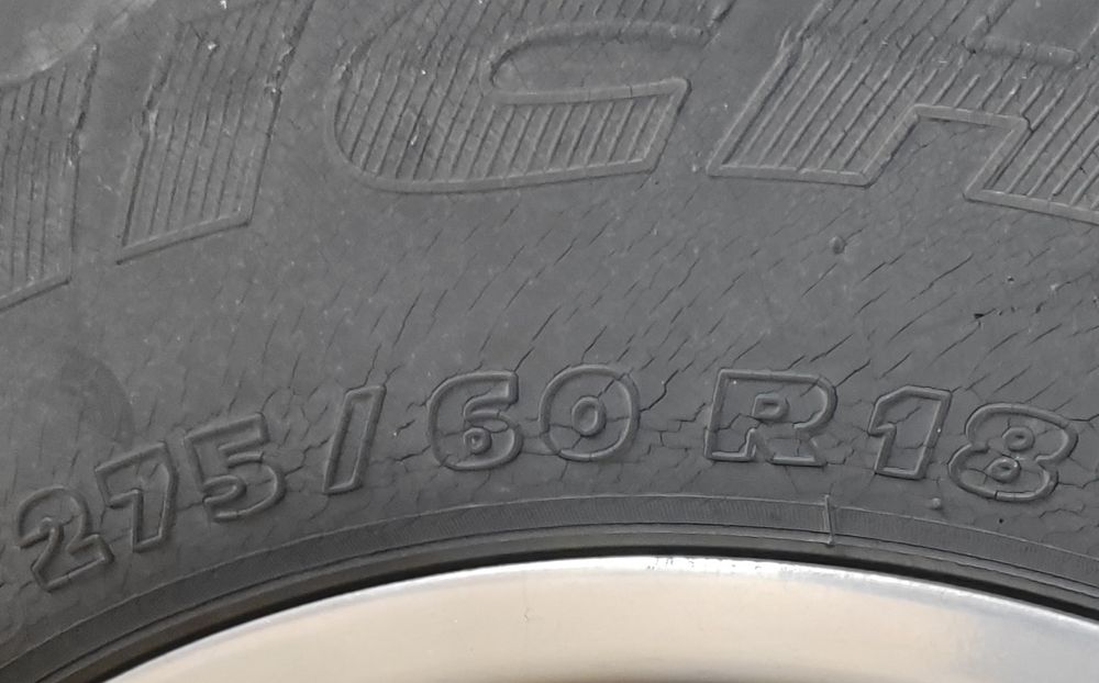 Диски с шинами от Геленвагена.