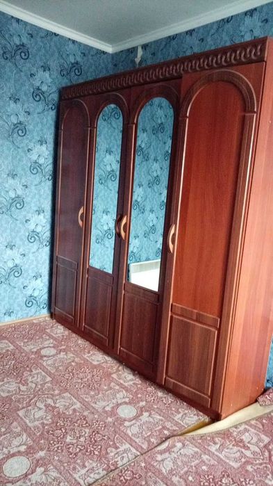 Shkaf yaxshi xolatda