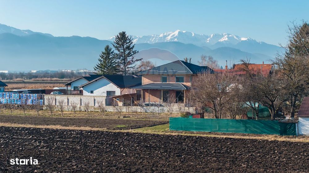 Teren intravilan 9.000 mp pentru dezvoltare rezidențială sau mixtă