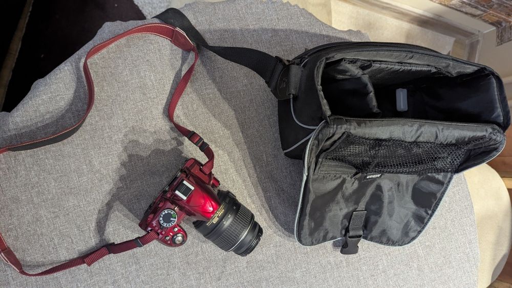 Фотоапарат Nikon D3100