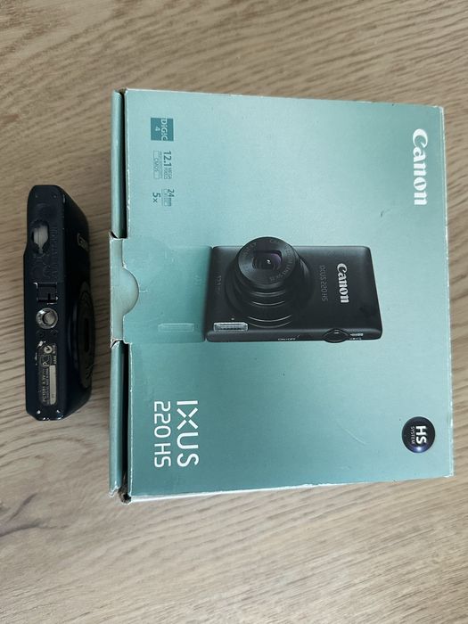 Фотоапарат Canon ixus 220