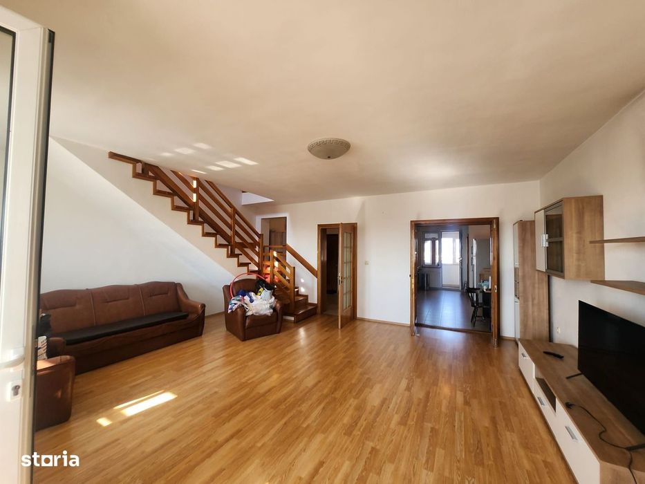 Apartament de vanzare Gh. Doja pe 3 nivele - Pitesti