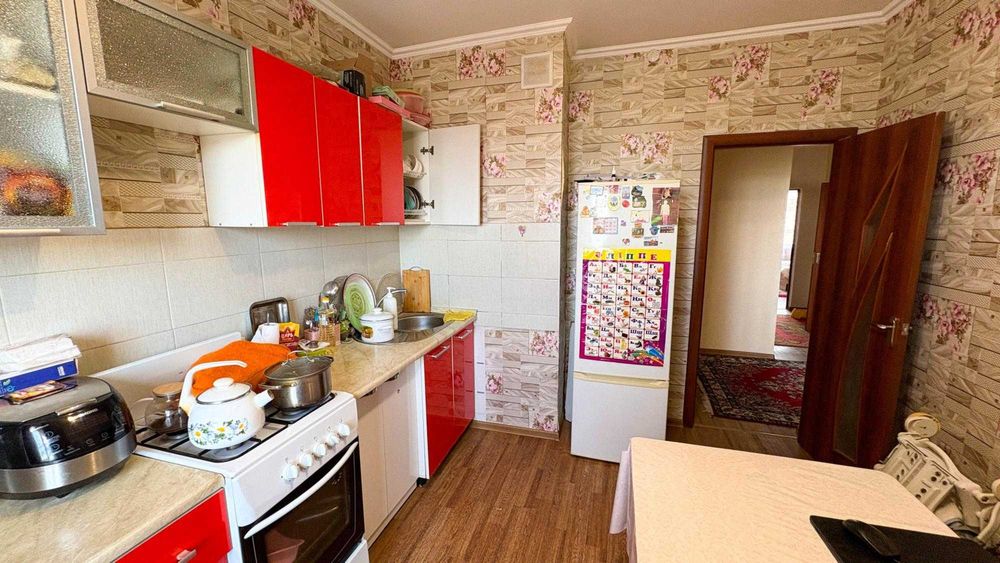 Продам 3-х  комн квартиру Акбота