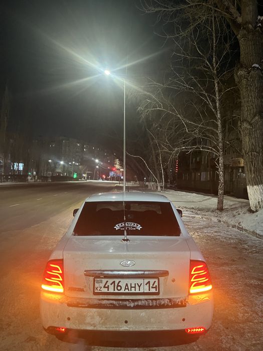 Продам задный фар приора 2