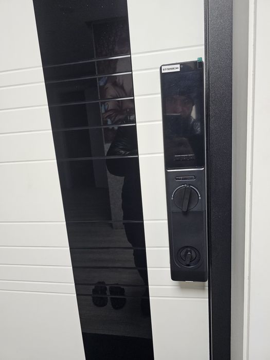 Умный биометрический замок