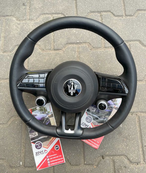 Maserati Grecale Trofeo - volan tesit  - airbag cusut in piele