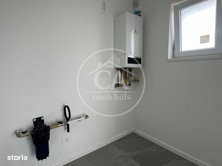 Casă de vânzare cu 4 camere în Santandrei , Bihor