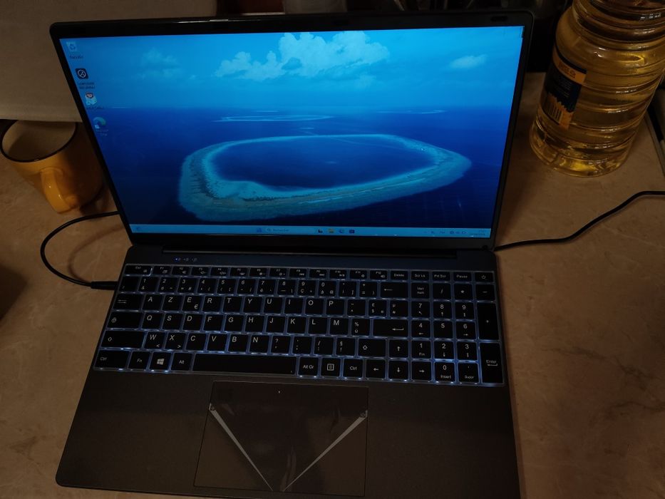 Vând LAPTOP Tablete noi calitate foarte bună