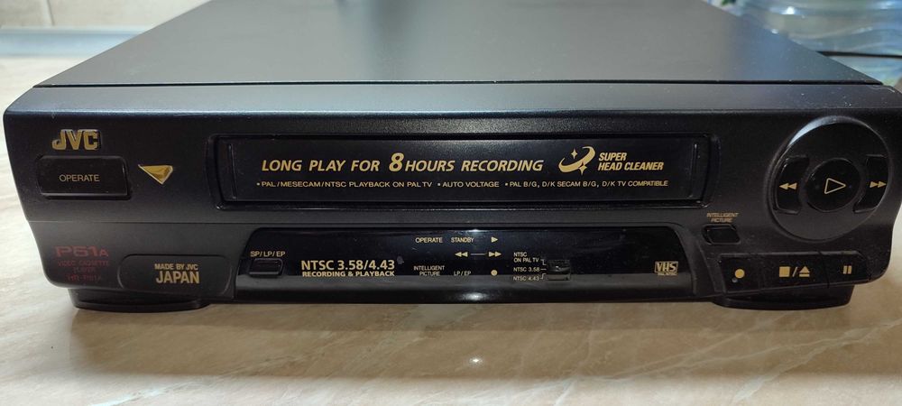 Видеомагнитофон jvc