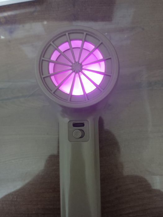 Мини вентилятор заряжается от Type C