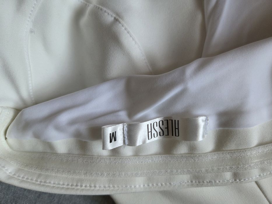 Бяла рокля Alessa