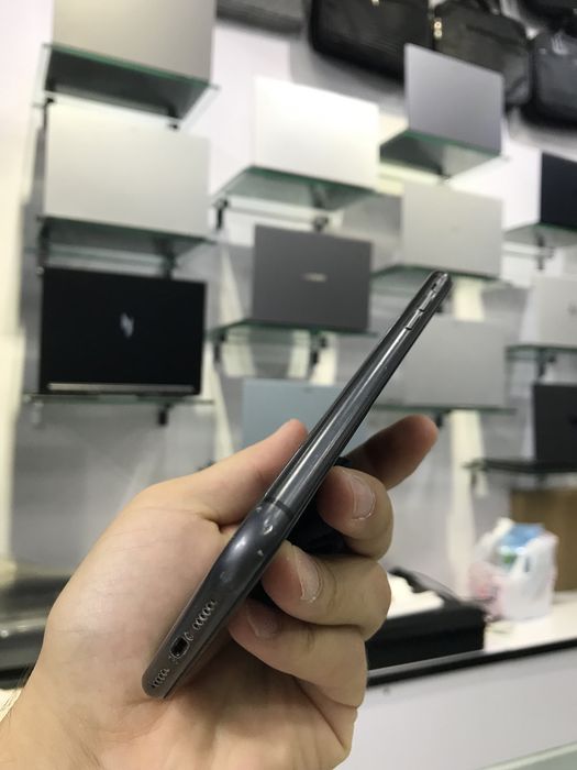 Iphone 11 bez feys