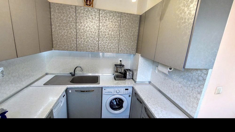 Дава се под наем Многостаен апартамент в Сливен, Клуцохор - 120 кв.м за 331.5 € - Снимка #9