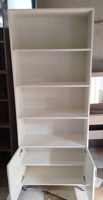 Шкаф, книжный шкаф.