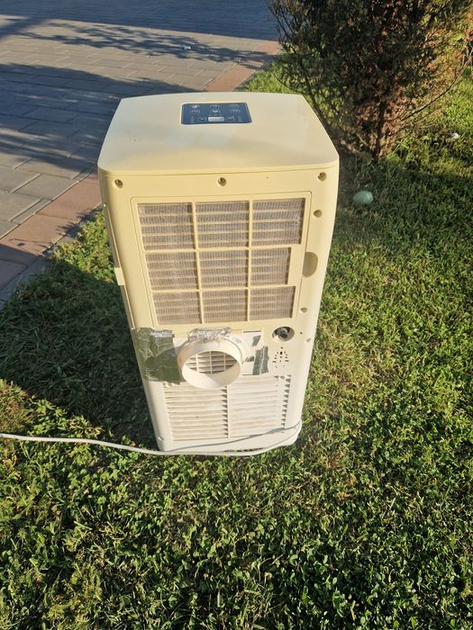 Aer conditionat portabil 9000 BTU