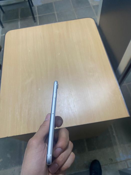 Iphone se 2020 года