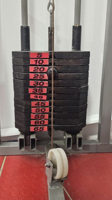 Уред за Задно Бедро  Leg Curl