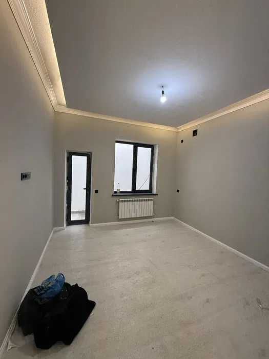 Коттедж в городе - 5 комнатный, Ор-р: Сергели КИА Автосалон