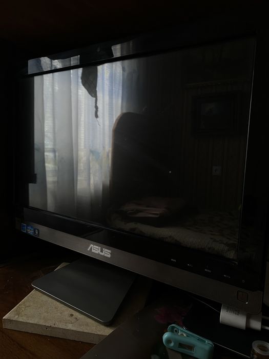 Моноблок Asus ——