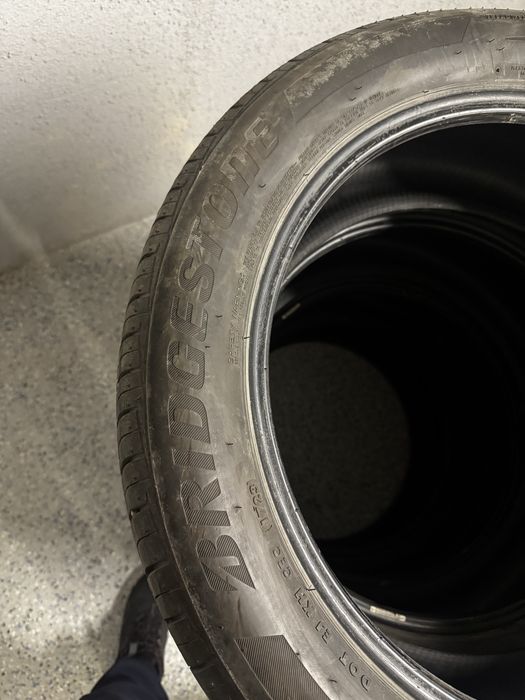Шины Bridgestone состояние как новая