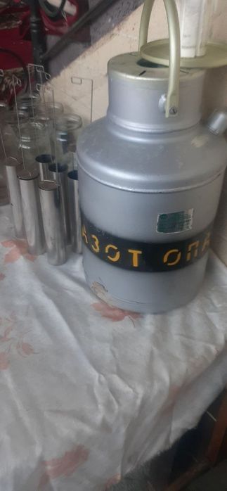 Azot bochka bor 6 litrli. Дьюар для жидкого азота 6 литровый