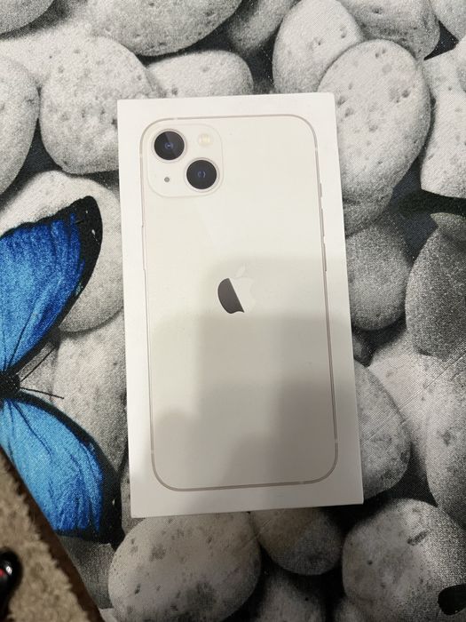 Vand sau schimb IPhone 13 128G cutie si incarcator